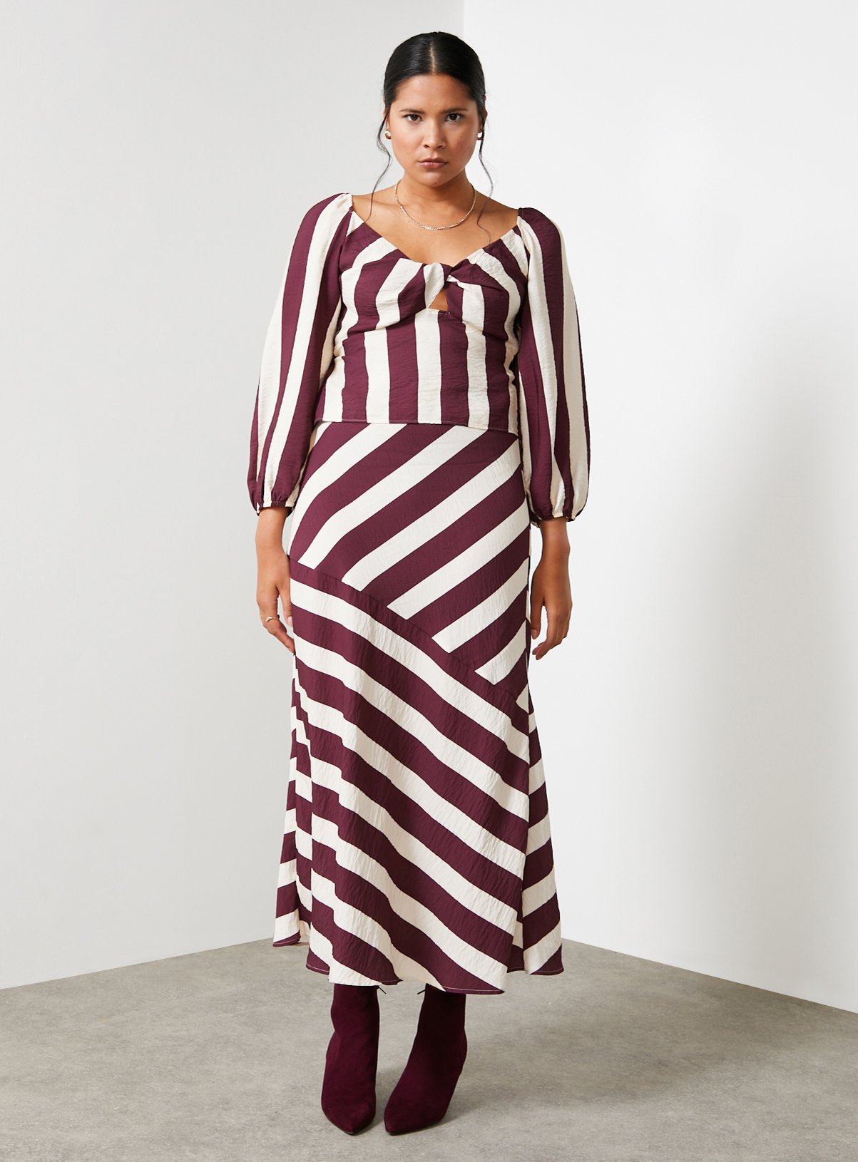 For All The Love Stripe Printed Twist Front Top 10 - Image 5 thumbnail